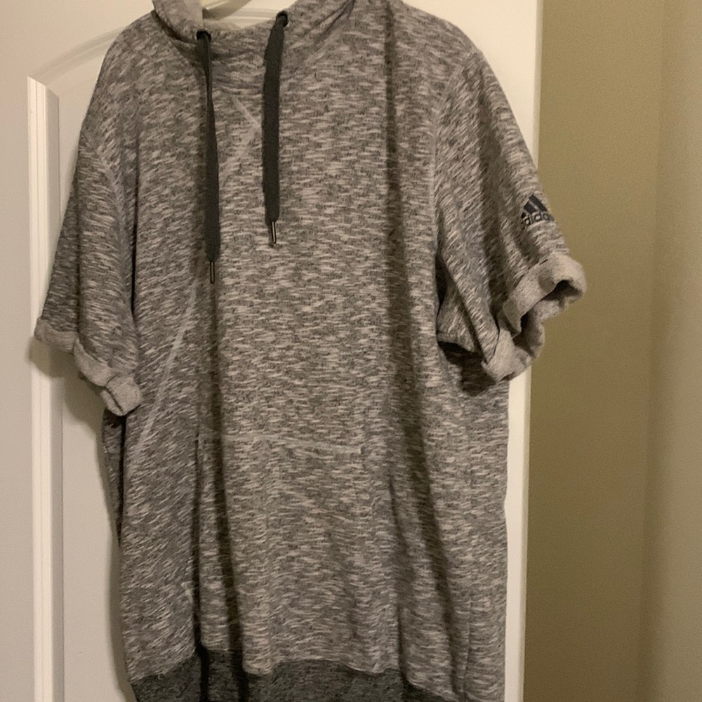 addidas short sleeve sweatshirt with hood